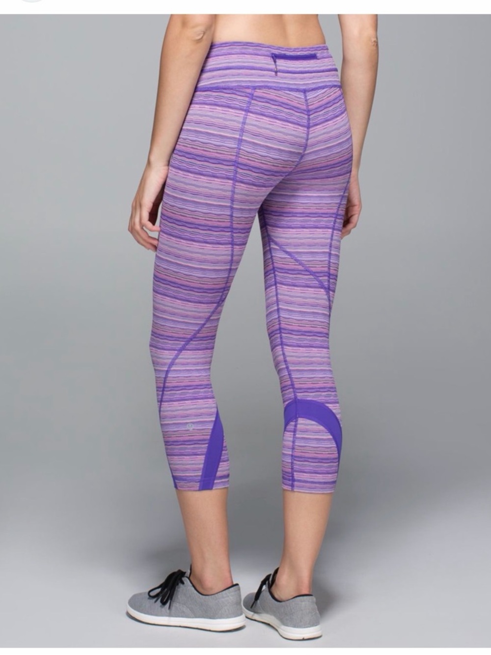 Lululemon Run: Inspire Crop II *All Luxtreme Size 4